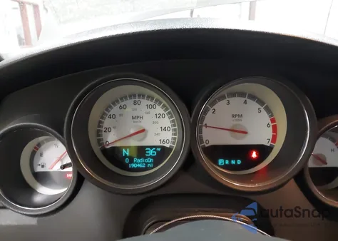 2010 Dodge Charger R/T из США, поврежденный, VIN 2B3CK5CT2AH144075